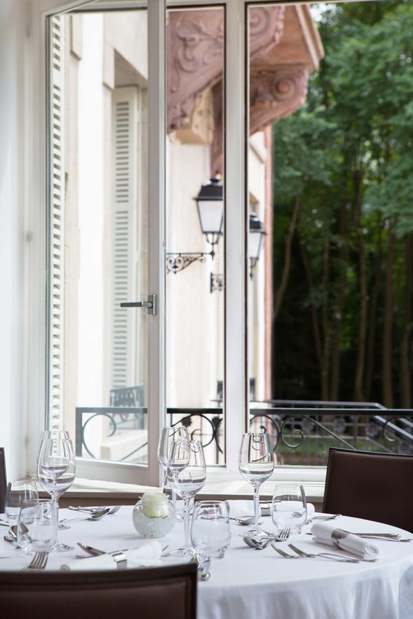 Chateau Hochberg, Hotel & Restaurant Wingen-sur-Moder Exteriör bild